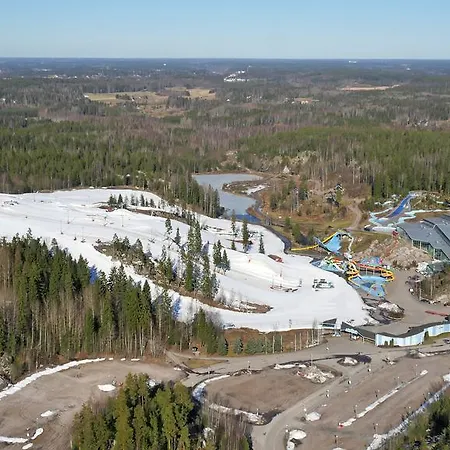 木屋 瑟琳娜度假别墅 *